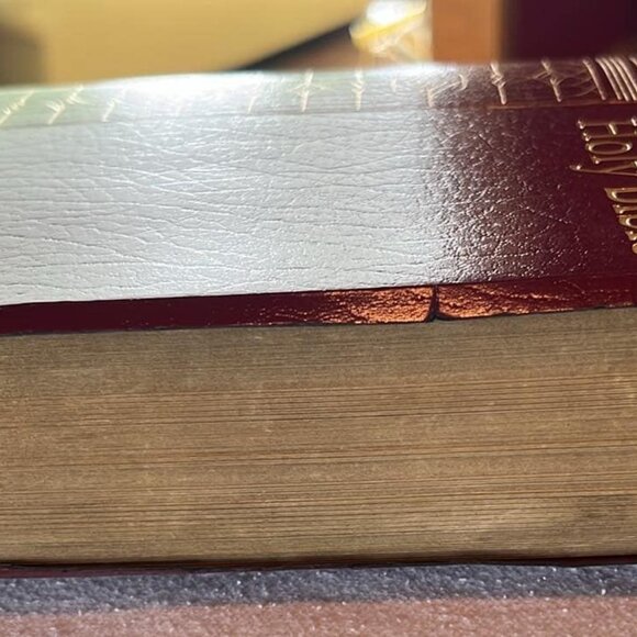 Nelson Regency Holy Bible KJV Giant Print Red Letter Concordance Regency 885CBG - Picture 5 of 6